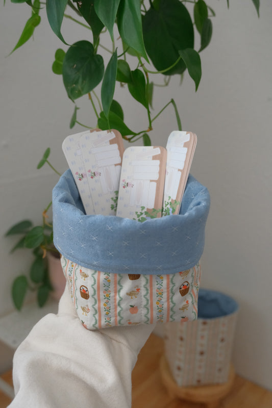Geese & Apples Bookmark Bucket
