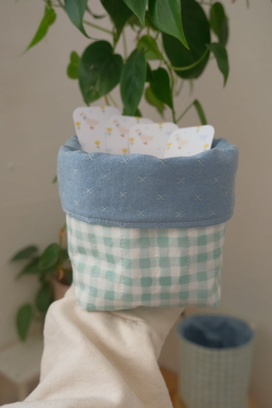 Soft Minty Gingham Bookmark Bucket